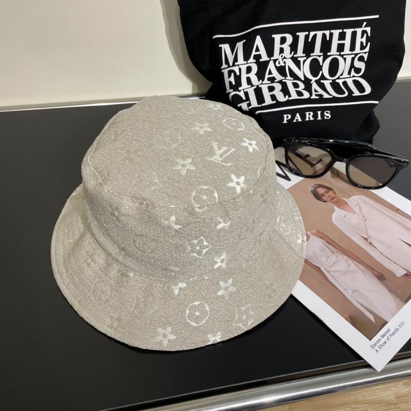 LV hat hm (139)